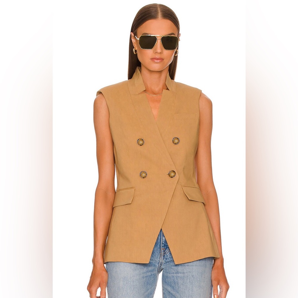 Amika Vest in Camel
Veronica Beard